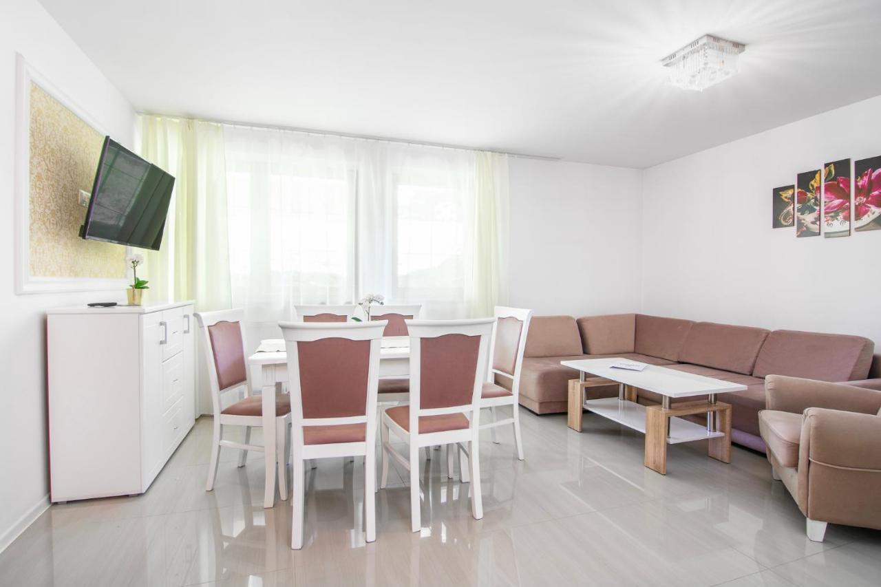 Rentplanet - Apartamenty Kamieniec زاكوباني المظهر الخارجي الصورة